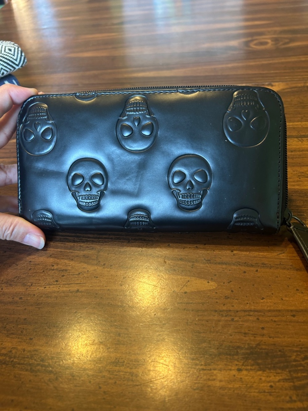 Like new Loungefly Skull black wallet puffy 8”x4” - Picture 3 of 8